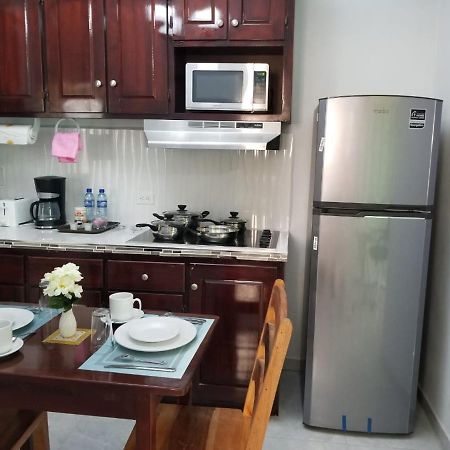 Royal View Apartment Plus Belize City Exterior foto